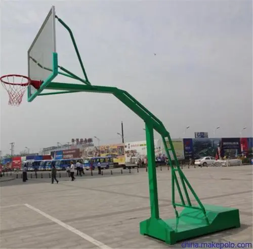 挤地铁网球拍怎么挤好看